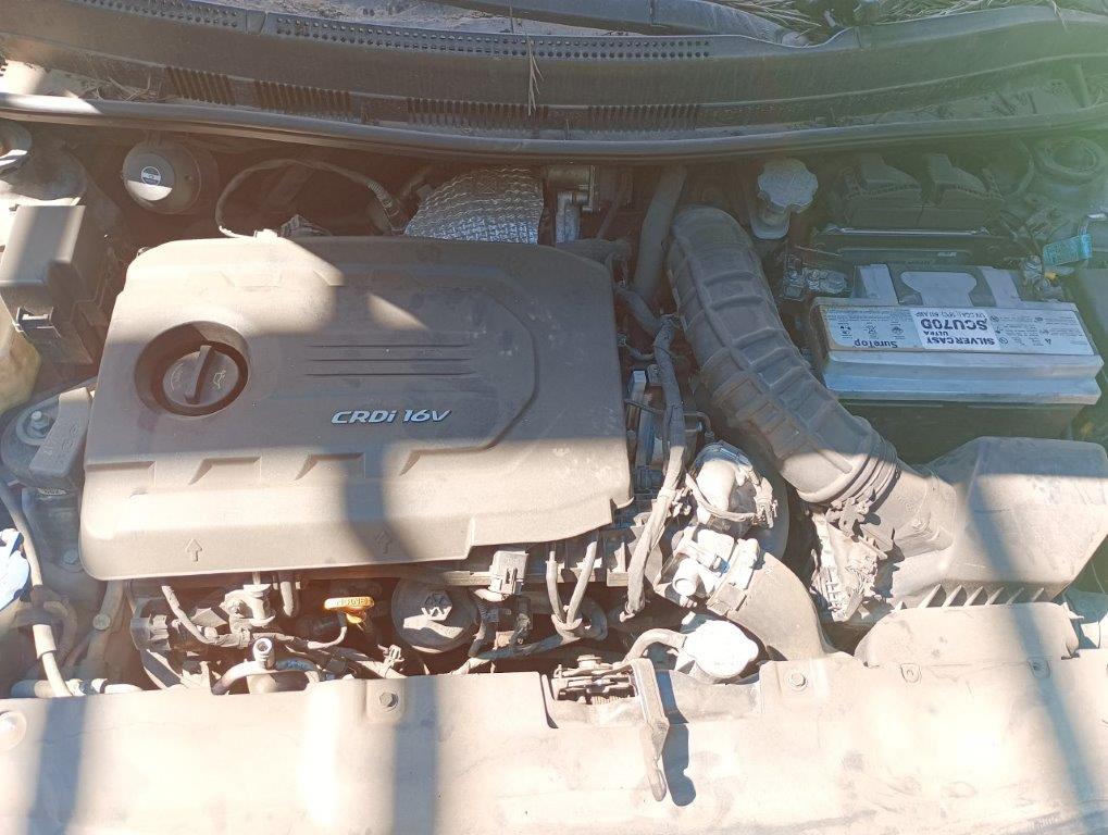  Hyundai ACCENT 2012    EN DESARME